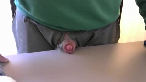 Test the Chat online show from 11-26-25, 06:20