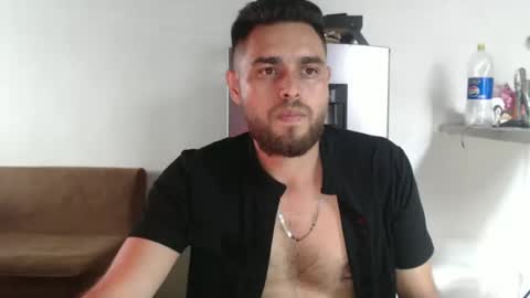 Snapshot of tevezbien chatting on 02-24-25, 08:14 Yeffrith online show from 02-24-25, 08:14