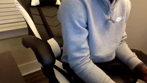 Snapshot of tevvdaren chatting on 10-05-25, 03:05 tevvdaren online show from 10-05-25, 03:05