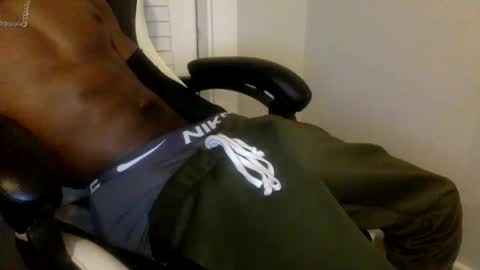 Snapshot of tevvdaren chatting on 11-25-25, 04:45 tevvdaren online show from 11-25-25, 04:45