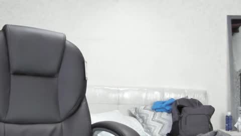 teylor creed online show from 02-22-25, 01:11