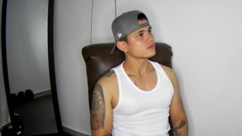 Teylor Fel online show from 01-13-25, 03:34