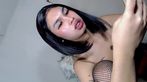 Luna online show from 01-11-25, 04:48