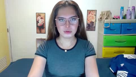 Snapshot of tgirlselena chatting on 09-21-25, 04:08 tgirlselena online show from 09-21-25, 04:08