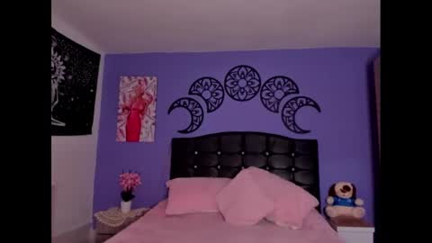 Snapshot of thalassa_root chatting on 01-25-25, 02:04 lui 3 online show from 01-25-25, 02:04