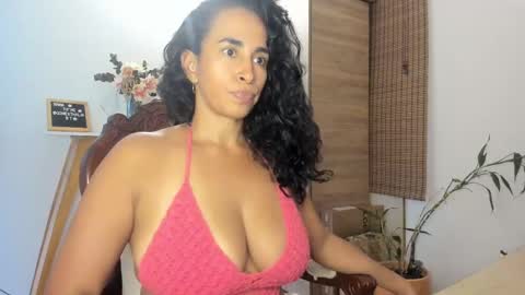 Thalia Gomex online show from 02-25-25, 05:58