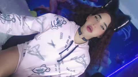 Thalia Girl online show from 02-19-25, 09:36