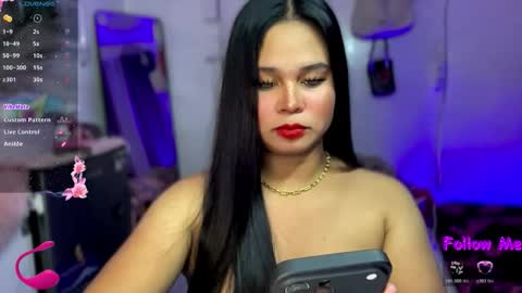 Snapshot of thalia_houston69 chatting on 01-14-26, 06:13 Ms. Thalia online show from 01-14-26, 06:13