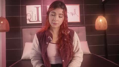 Thalia online show from 11-14-25, 12:26