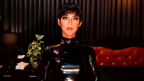 Snapshot of thalia_saint chatting on 12-06-24, 10:49 Thalia Saint online show from 12-06-24, 10:49