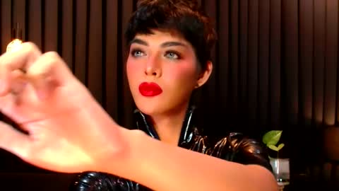 Snapshot of thalia_saint chatting on 01-30-25, 08:01 Thalia Saint online show from 01-30-25, 08:01