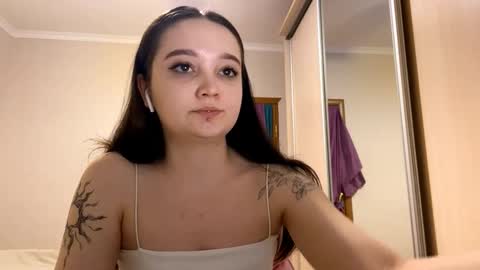 Yumi online show from 02-24-26, 03:21