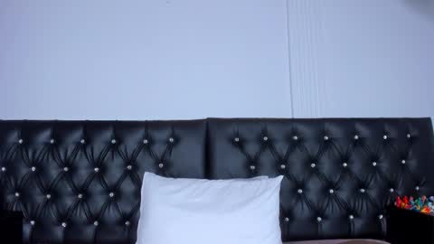 thara webstter online show from 10-25-25, 12:02