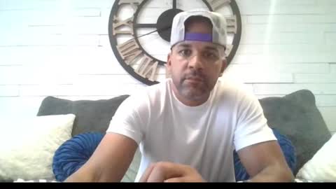 thatazguyaz online show from 10-27-25, 09:41