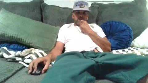 thatazguyaz online show from 10-28-25, 09:46