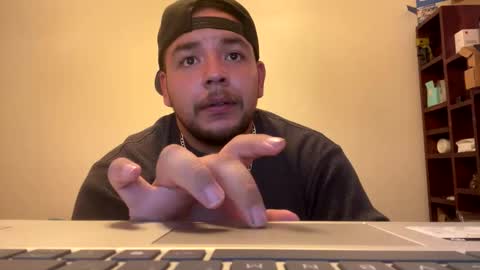 Snapshot of thatguymichael93 chatting on 10-27-25, 10:03 thatguymichael93 online show from 10-27-25, 10:03