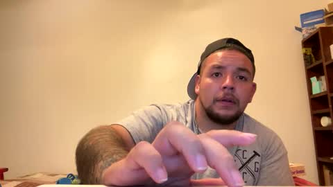 Snapshot of thatguymichael93 chatting on 10-29-25, 07:10 thatguymichael93 online show from 10-29-25, 07:10