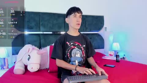 Thayler  online show from 01-21-25, 11:24