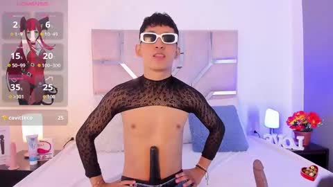 Thayler  online show from 09-18-25, 11:23