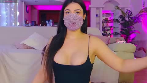 Snapshot of the__sabenna chatting on 02-05-26, 05:39 Madina online show from 02-05-26, 05:39