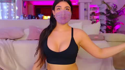 Snapshot of the__sabenna chatting on 02-09-26, 05:50 Madina online show from 02-09-26, 05:50