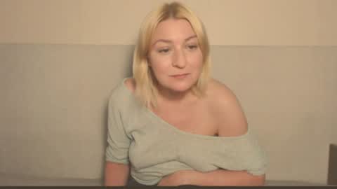Snapshot of the_basic_instinctt chatting on 08-02-26, 12:20 Eva online show from 08-02-26, 12:20