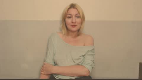 Snapshot of the_basic_instinctt chatting on 08-03-26, 11:30 Eva online show from 08-03-26, 11:30