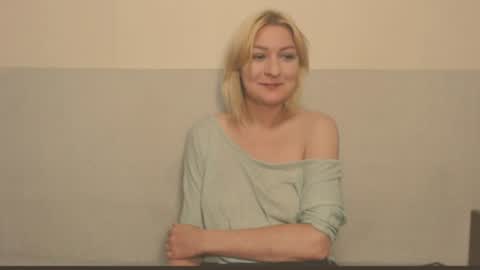 Snapshot of the_basic_instinctt chatting on 08-04-26, 10:01 Eva online show from 08-04-26, 10:01