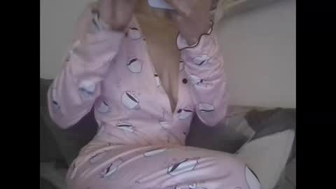 the crazy travellers online show from 02-17-26, 04:46