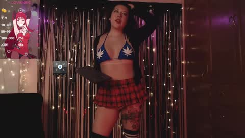 Snapshot of the_crazy_latina chatting on 02-06-25, 10:53 Giovanna online show from 02-06-25, 10:53