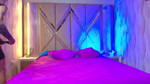 Ithan and Leo online show from 10-16-25, 07:09
