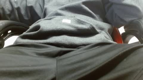 Snapshot of the_finger_in_ur_butt chatting on 02-26-26, 06:23 the_finger_in_ur_butt online show from 02-26-26, 06:23