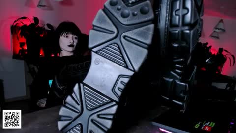 Snapshot of the_inamorata chatting on 02-08-26, 08:56 Goddess Misha online show from 02-08-26, 08:56