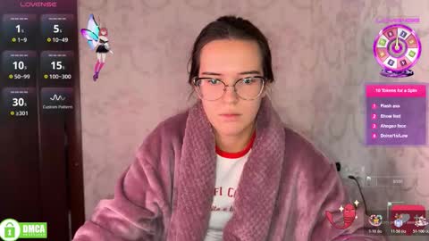 Snapshot of the_princese chatting on 11-03-25, 10:49 Alice online show from 11-03-25, 10:49