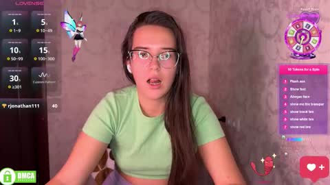 Snapshot of the_princese chatting on 11-15-25, 02:13 Alice online show from 11-15-25, 02:13