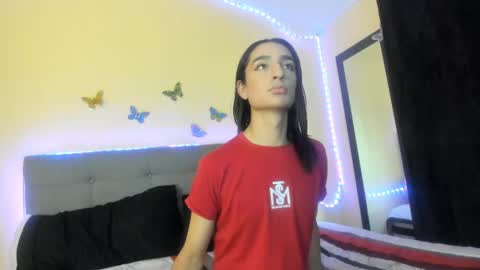 Snapshot of the_queensex chatting on 02-09-25, 03:01 the_queensex online show from 02-09-25, 03:01