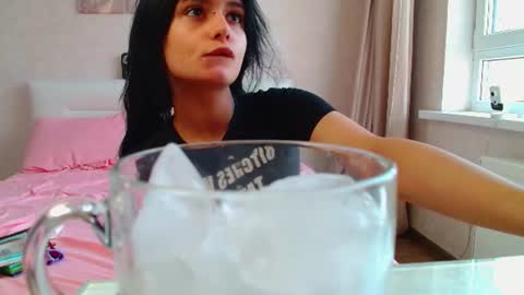 Snapshot of the_slutty_fox chatting on 06-23-26, 08:23 the_slutty_fox online show from 06-23-26, 08:23