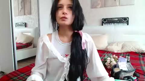 Snapshot of the_slutty_fox chatting on 06-25-26, 07:57 the_slutty_fox online show from 06-25-26, 07:57
