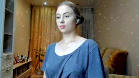 Ally    STREAMING ON TWITCH NOW Check my Twitter for updates online show from 12-15-24, 02:30