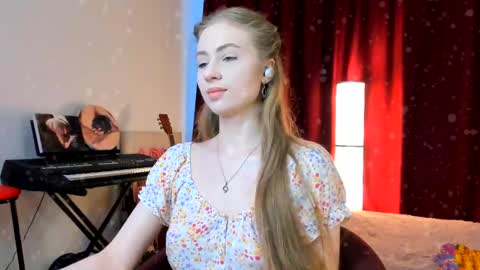 Ally    STREAMING ON TWITCH NOW Check my Twitter for updates online show from 02-24-25, 10:04