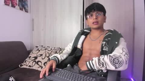 Snapshot of the_weed_guys chatting on 09-25-25, 03:54 Danny online show from 09-25-25, 03:54