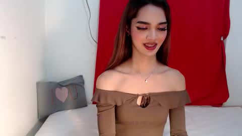 thea121698 online show from 10-31-25, 03:02