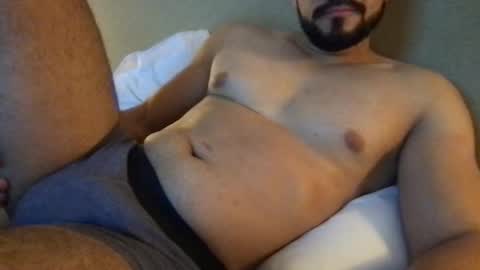 Snapshot of thearcher56 chatting on 09-10-25, 02:11 thearcher56 online show from 09-10-25, 02:11