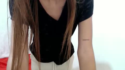 Snapshot of theaxox chatting on 11-09-25, 08:56 theaxox online show from 11-09-25, 08:56