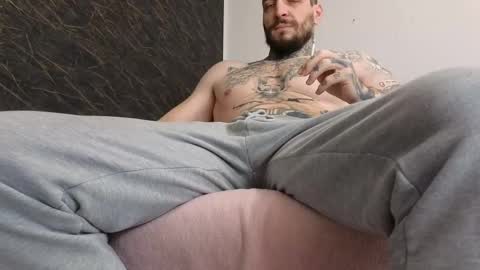 John online show from 02-11-25, 08:05