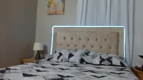 Snapshot of thechicanextdoor chatting on 11-28-25, 11:18 TheChicaNextDoor online show from 11-28-25, 11:18