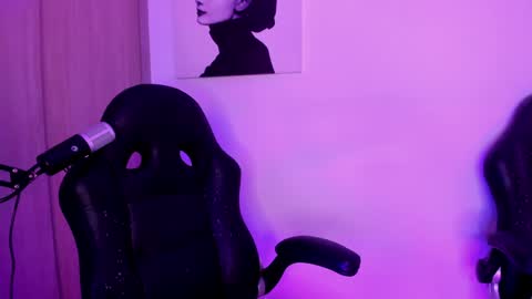 Alicia Alikath  online show from 01-10-25, 09:20