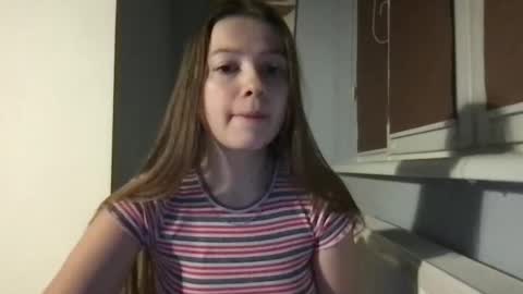 Snapshot of thecrystal chatting on 02-02-25, 03:39 Crystal online show from 02-02-25, 03:39