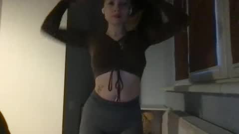 Snapshot of thecrystal chatting on 02-16-25, 03:59 Crystal online show from 02-16-25, 03:59