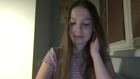 Snapshot of thecrystal chatting on 02-17-25, 11:31 Crystal online show from 02-17-25, 11:31